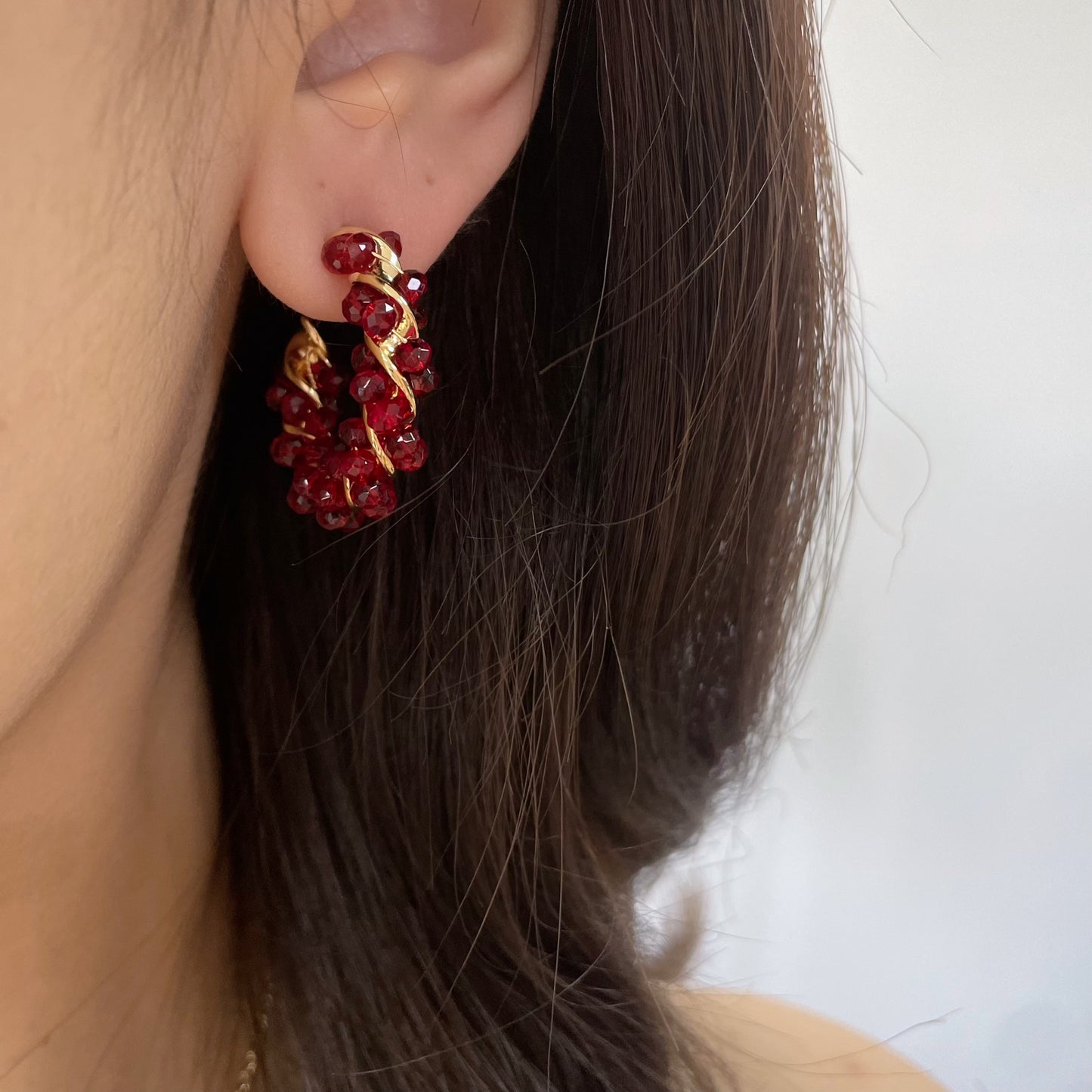 DARK RED BEAD EARRING