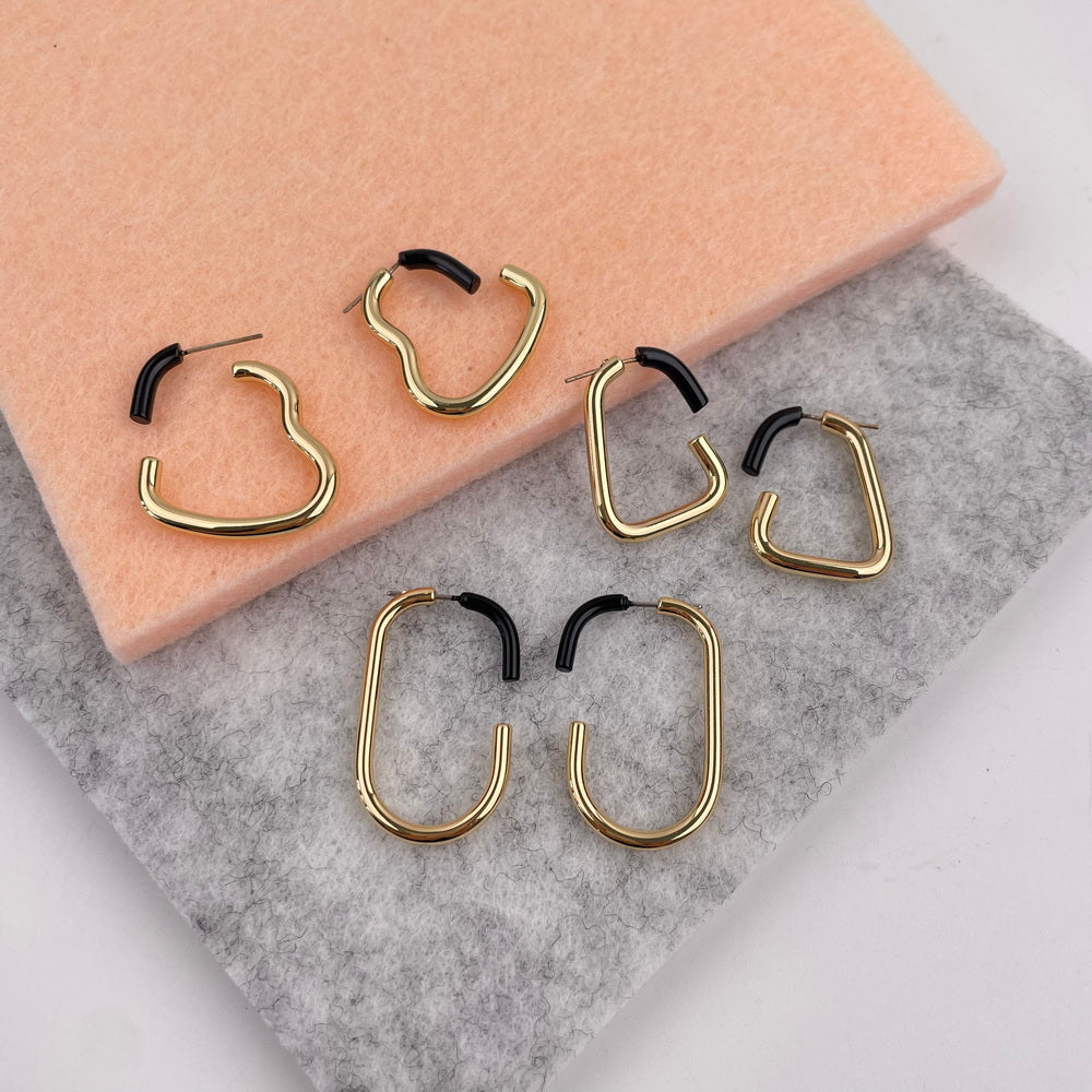 ELEGANT HEART EARRINGS