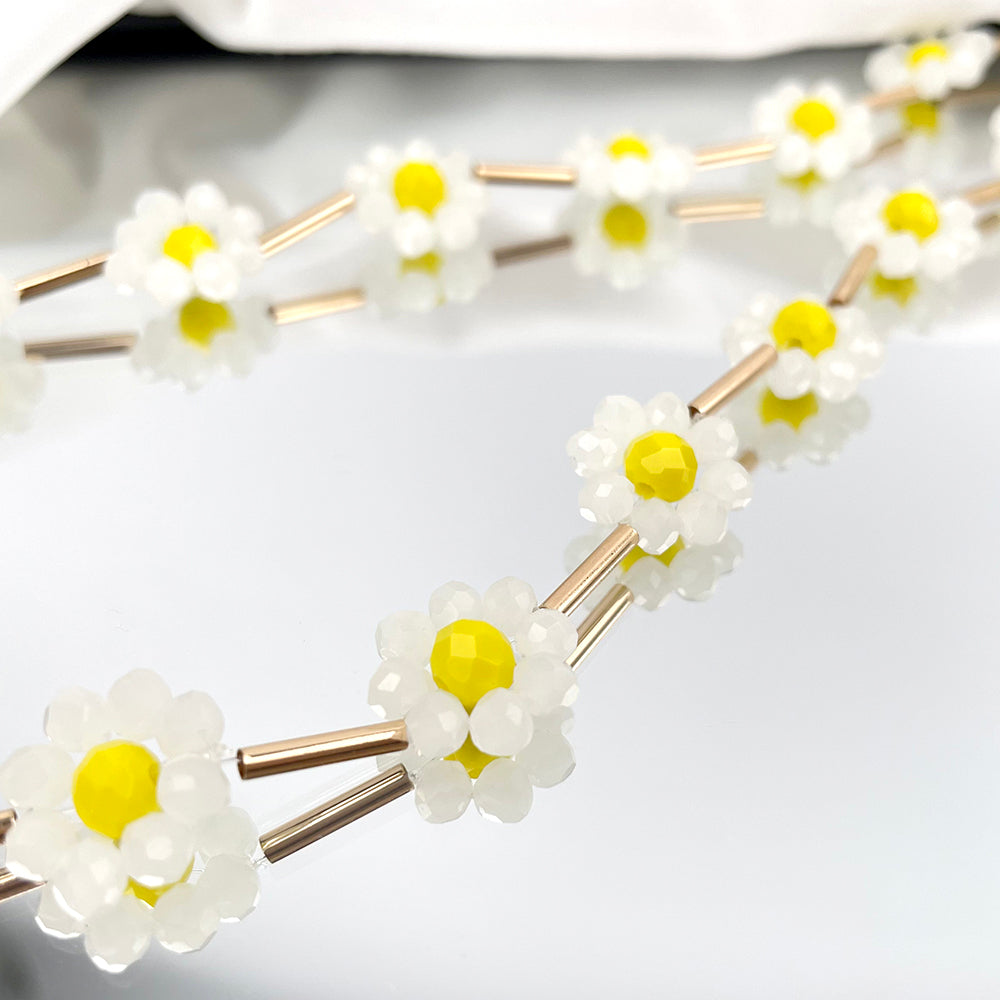 DELICATE DAISY NECKLACE