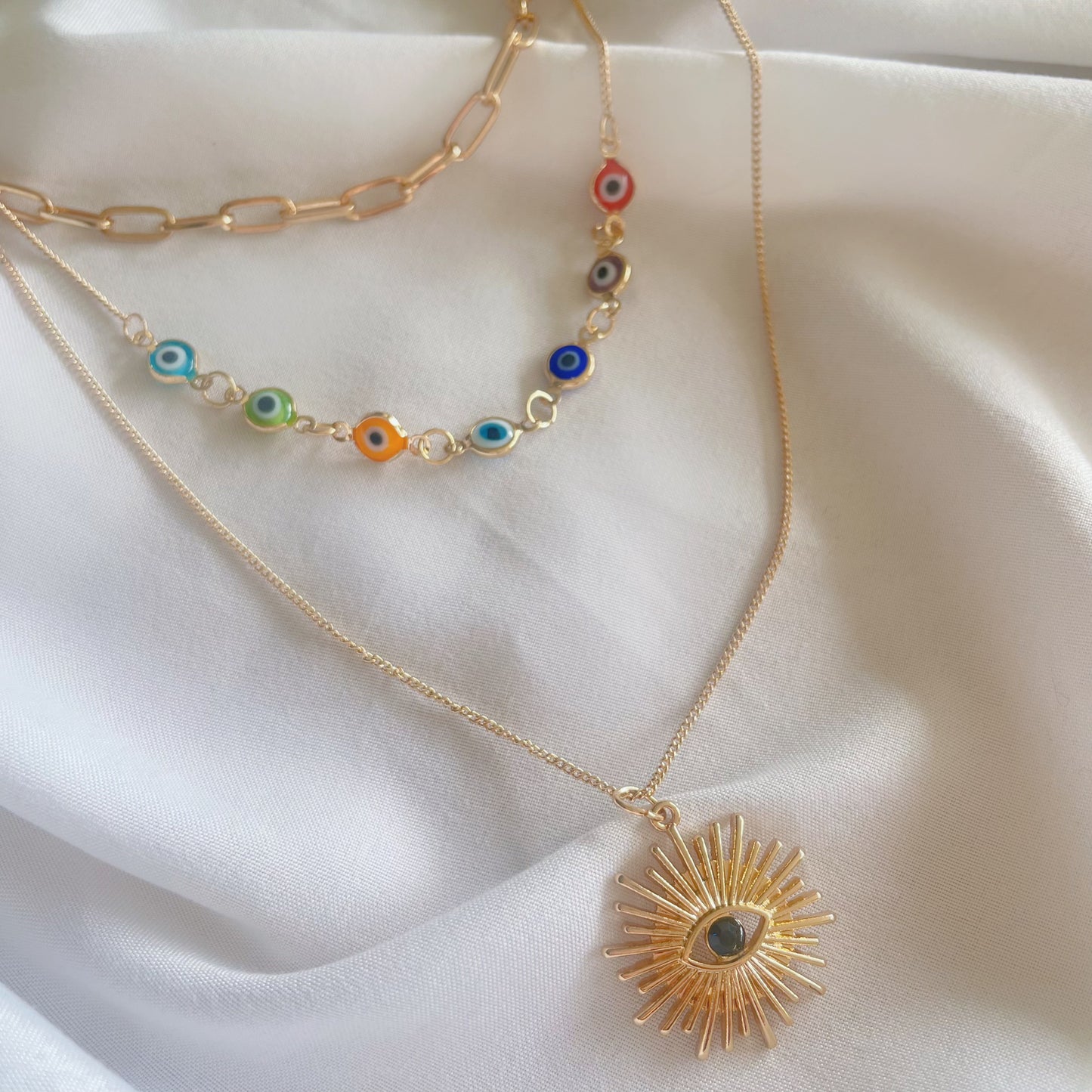 EYE NECKLACE