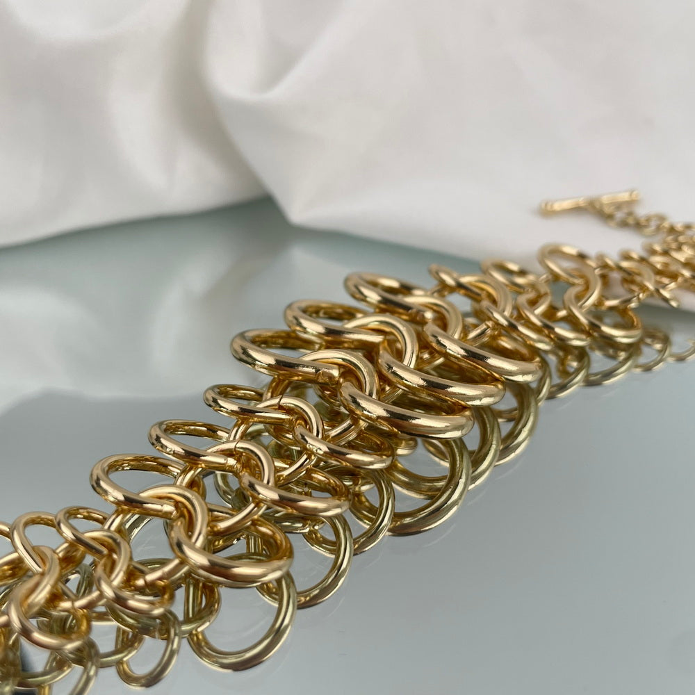 STATEMENT CHAIN BRACELET