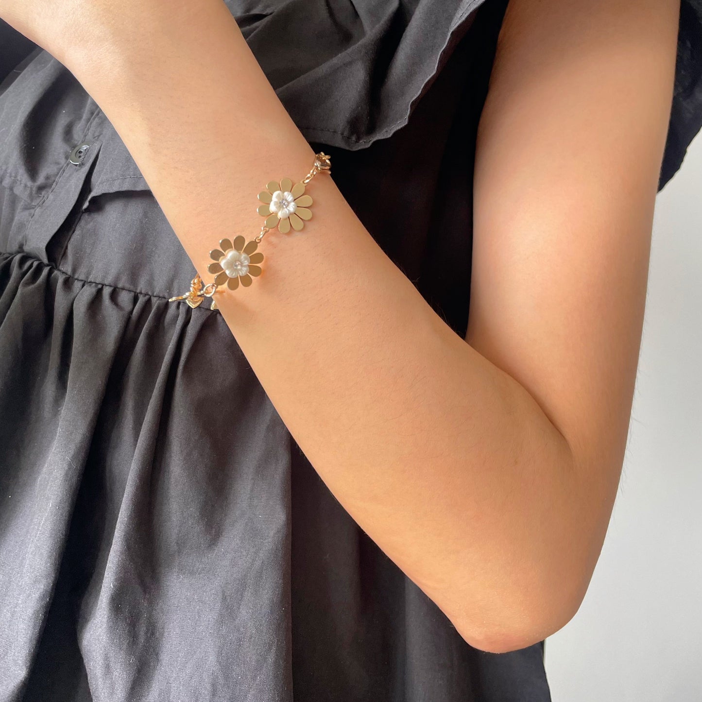 FLOWER BRACELET