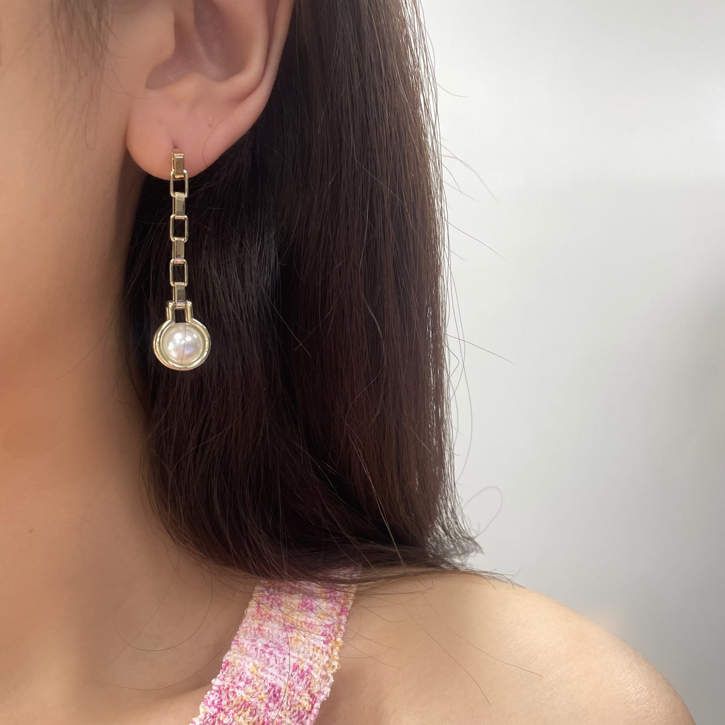 PEARL DROP EARRING