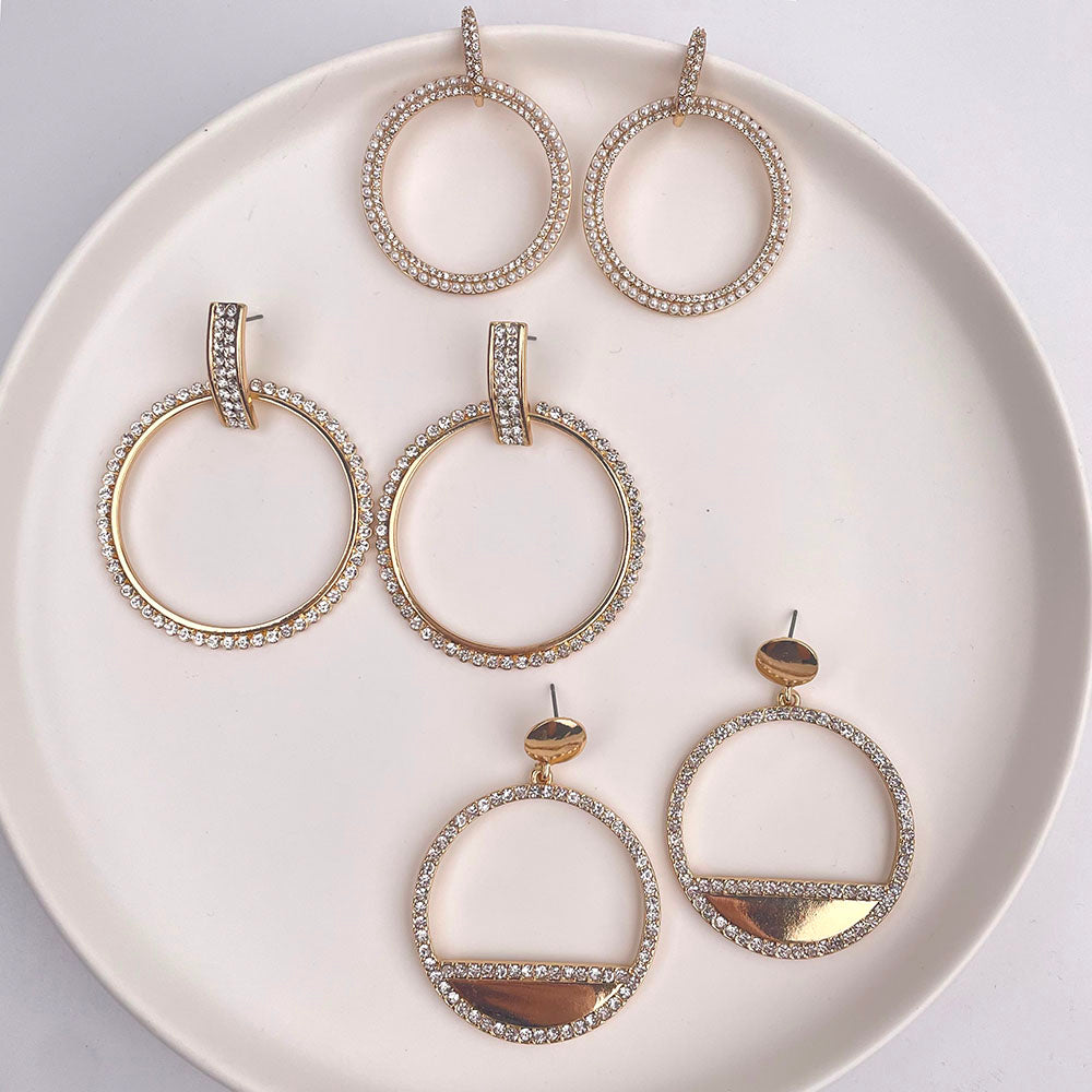 STATEMENT ROUND EARRINGS