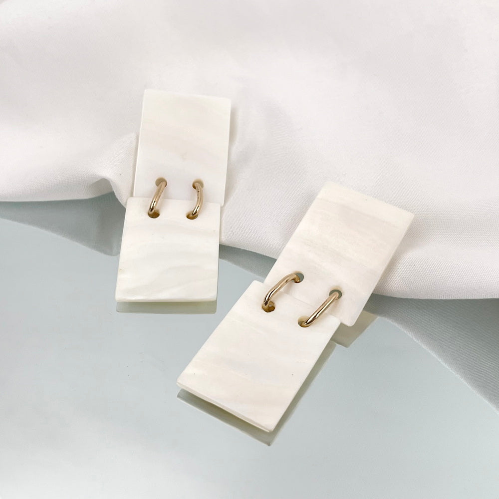 RECTANGLE SHELL EARRINGS