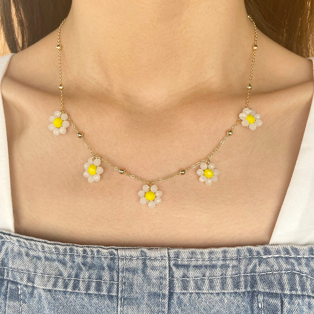 DAISY NECKLACE