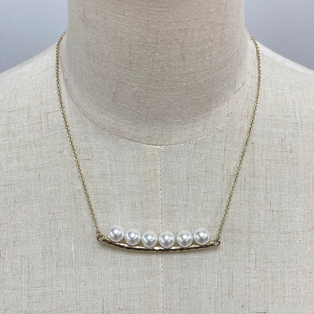 WOMEN PEARL NECKLACE