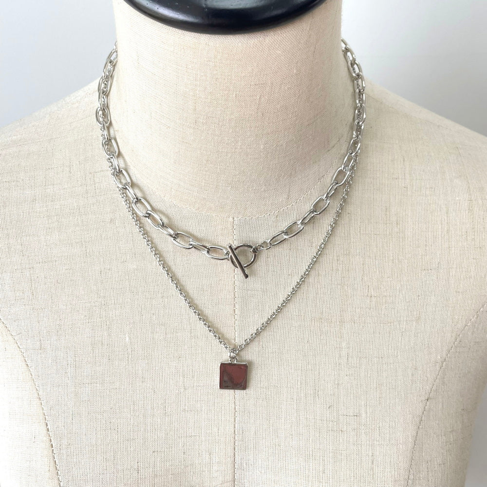 MULTILAYER CHAIN NECKLACE