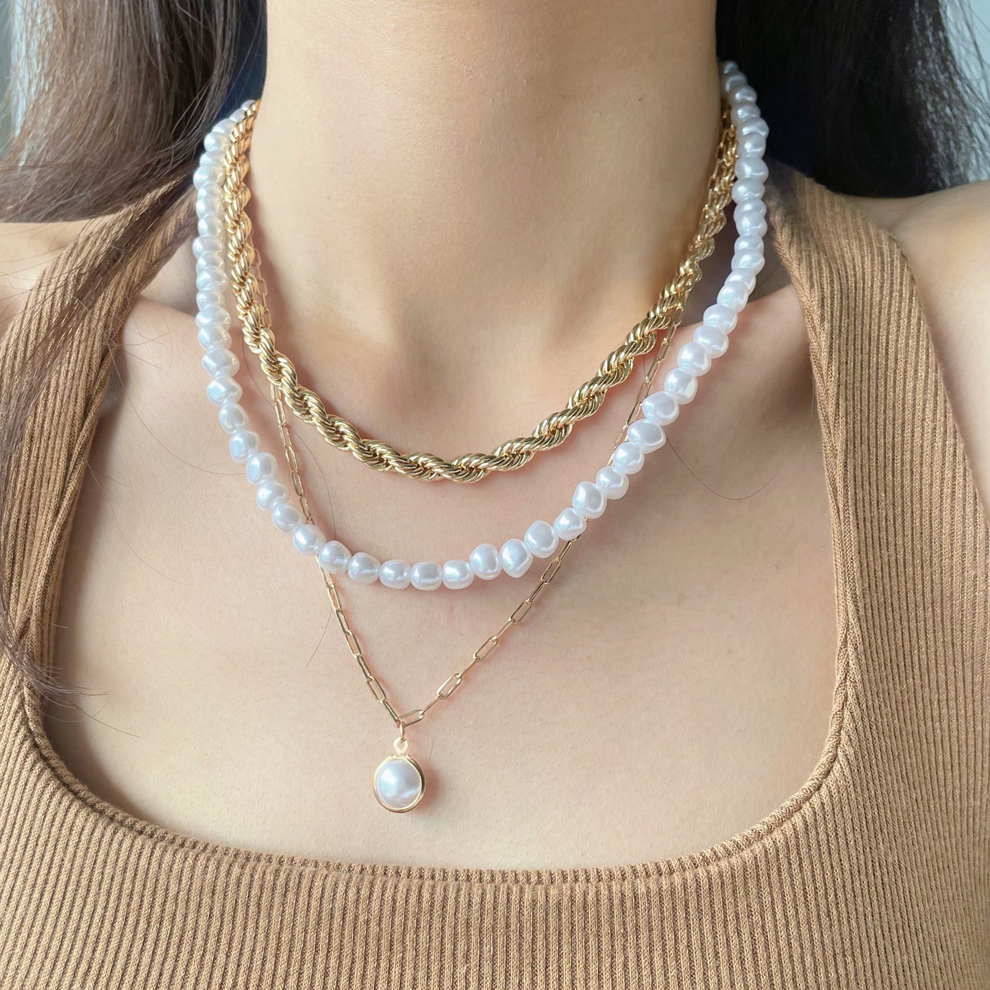 IRREGULAR PEARL GOLD NECKLACE