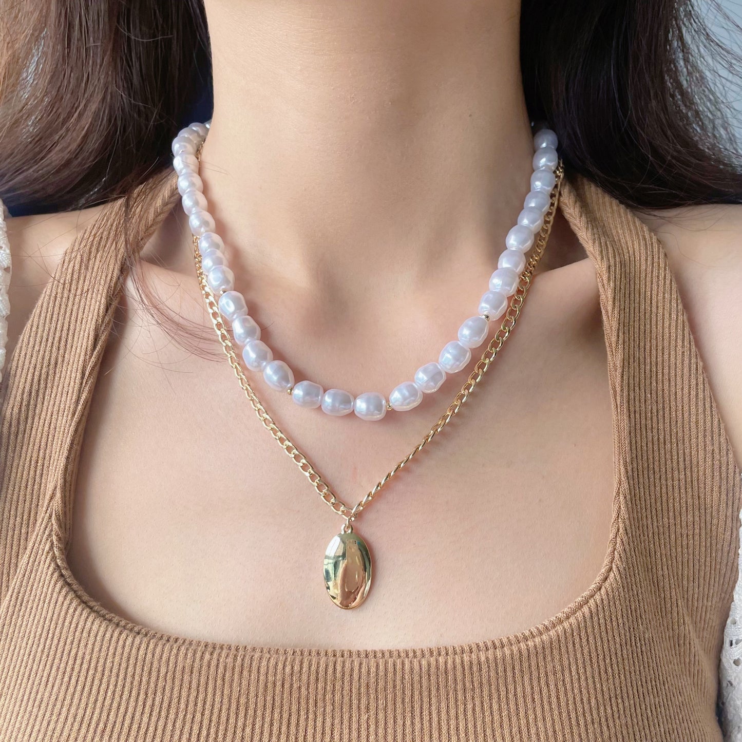 DOUBLE LAYERED PEARL NECKLACE